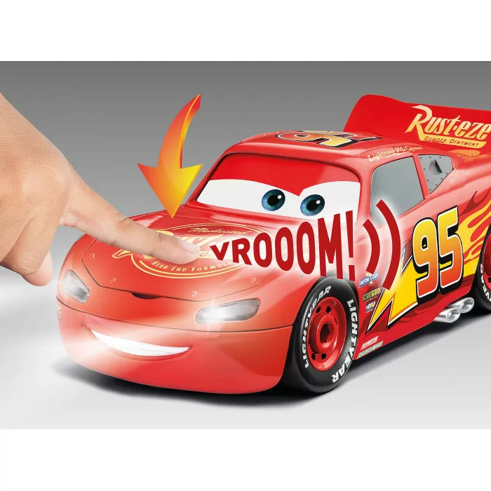 Revell 1/24 Disney Cars Lightning McQueen Car Model Kit