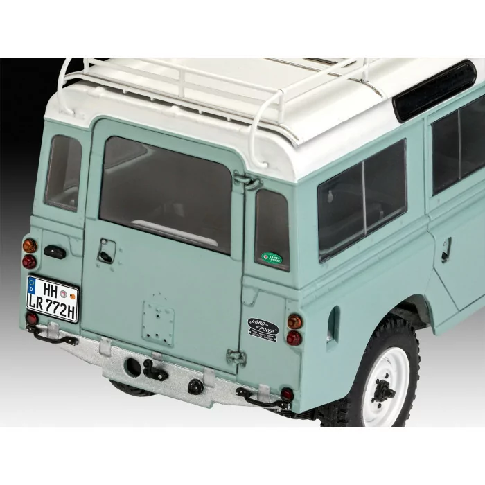 Revell 1/24 Land Rover Series III Car Model Kit