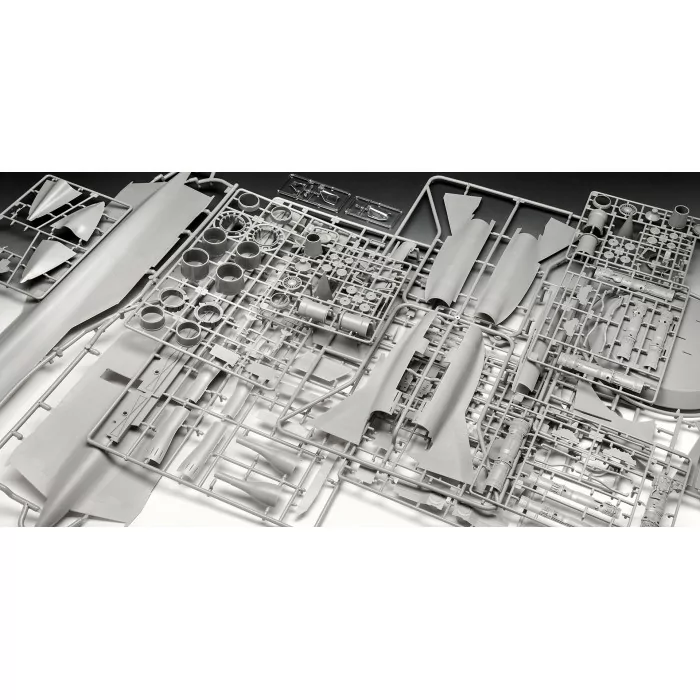 Revell 1/48 SR-71 Blackbird Aircraft Model Kit