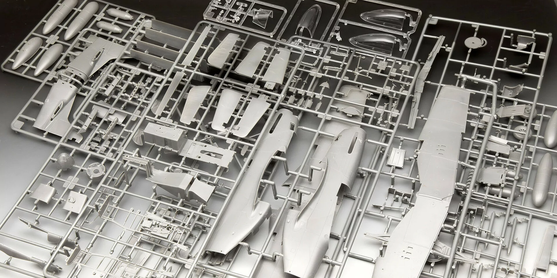 Model Airplane Kits – Build Plastic Scale Aircraft