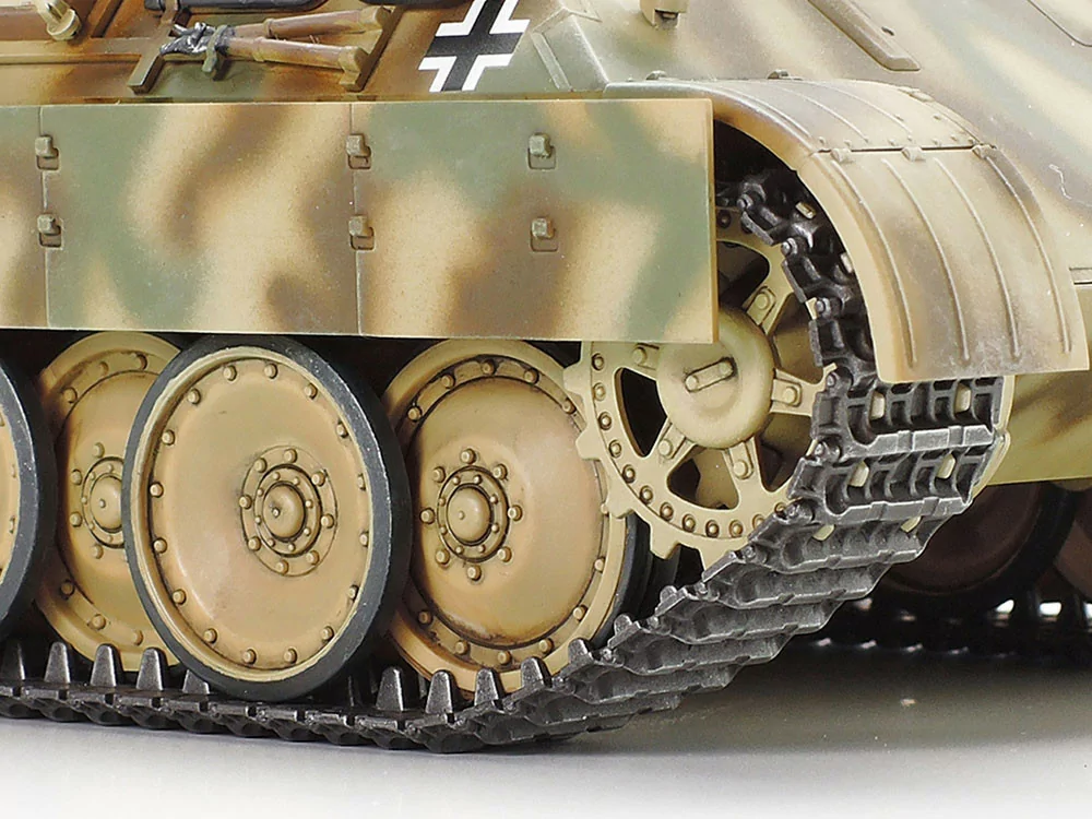 Tamia 1/48 German Tank Panther AUSF.D TAM32597_4
