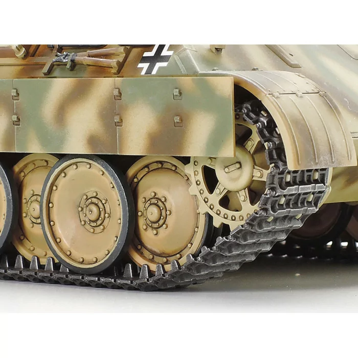 Tamiya 1/48 German Tank Panther Ausf.D Model Kit