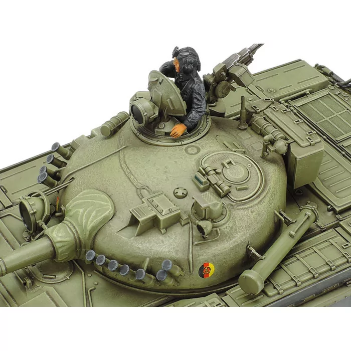 Tamiya 1/35 Russian Army Tank T72M1 Model Kit