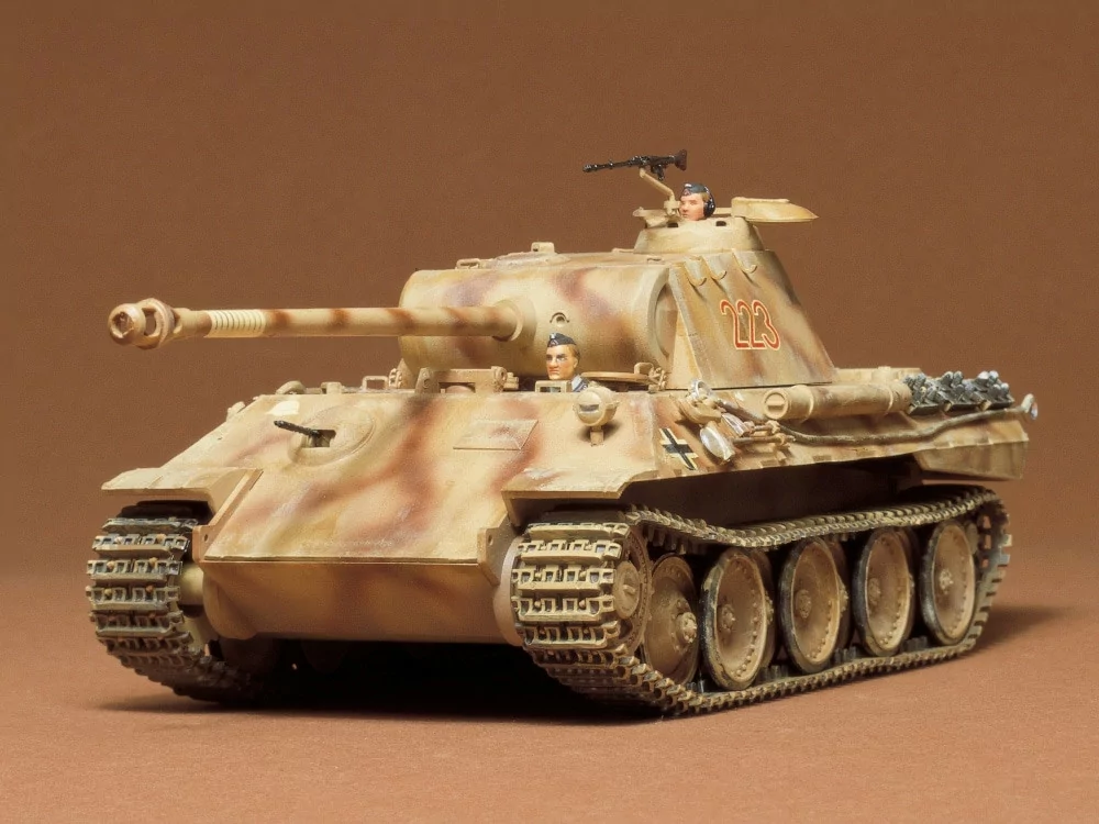 Tamiya 1/35 German Panther Medium Tank TAM35065_1