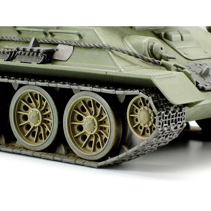 Tamiya 1/48 Russian Medium Tank T-34-85 Model Kit