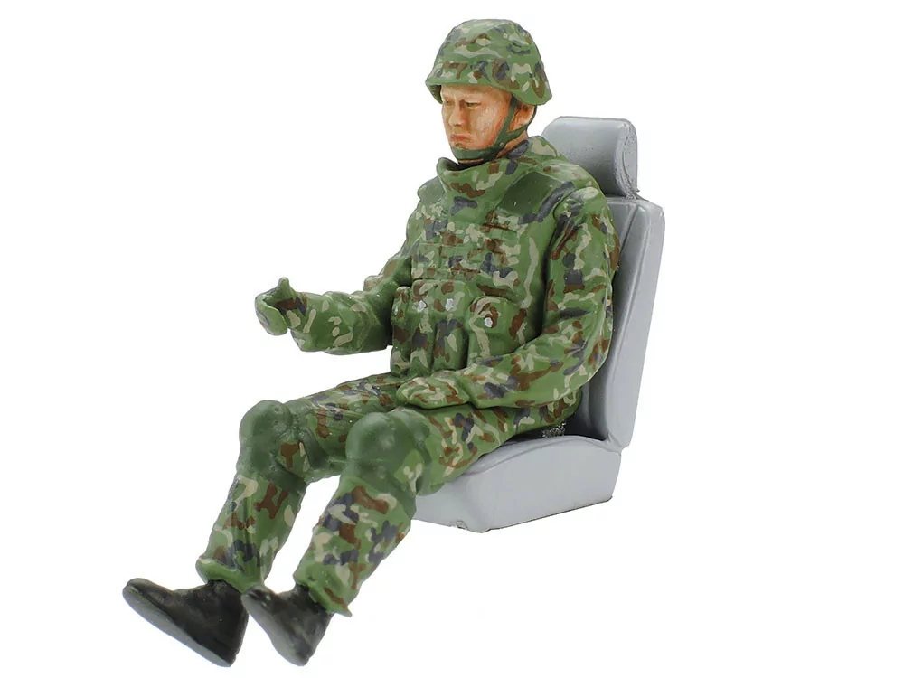 Tamiya 1/35 Japan Ground Self Defense Force Light Armored Vehicle TAM35368_6