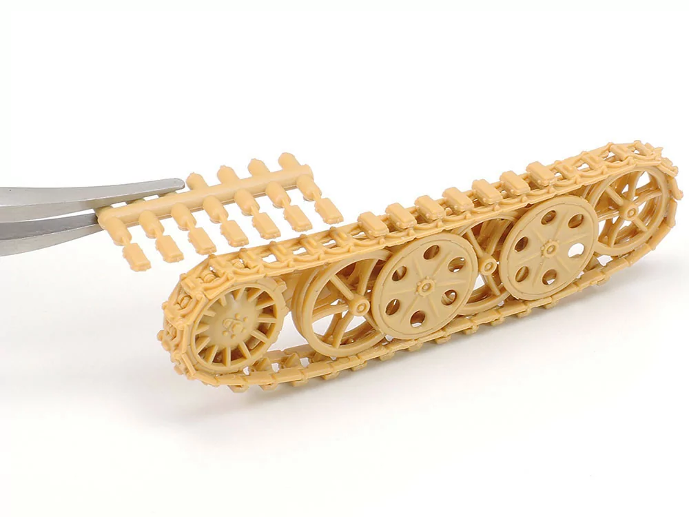 Tamiya 1/35 German Sd.Kfz.2 Kettenkraftrad TAM35377_9