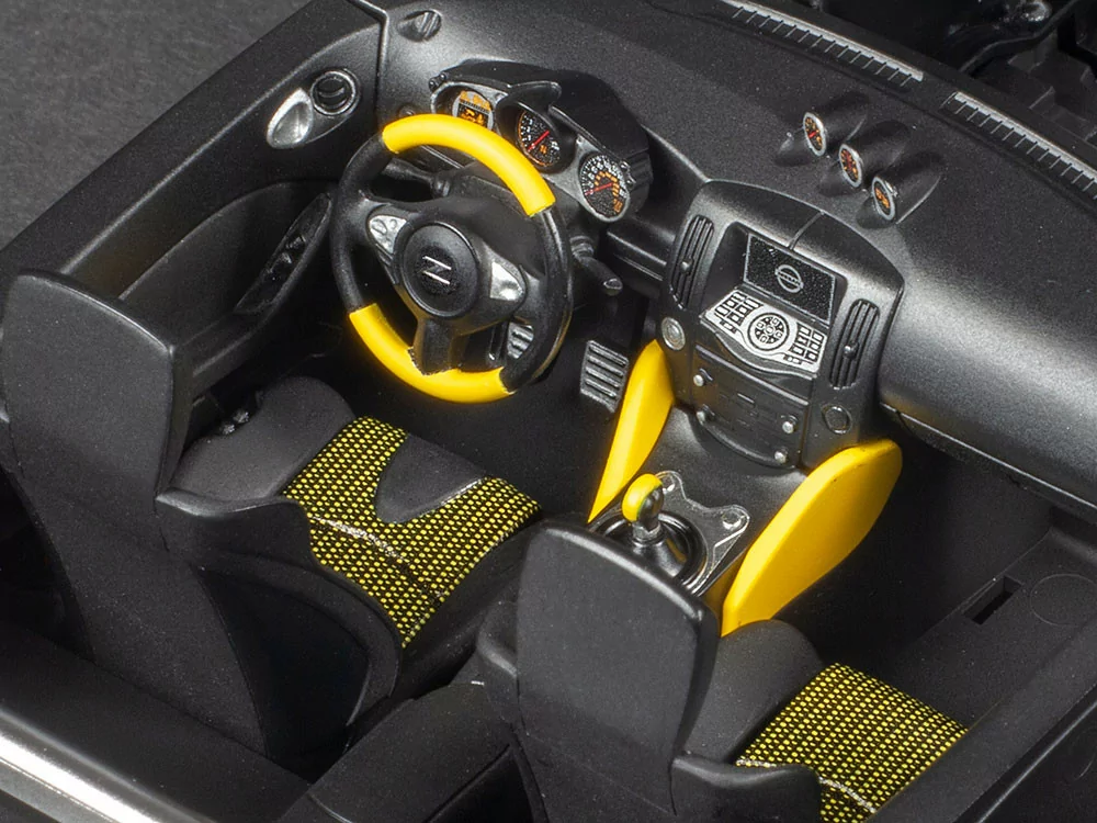 Tamiya 1/24 Nissan 370Z Heritage Edition TAM24348_6