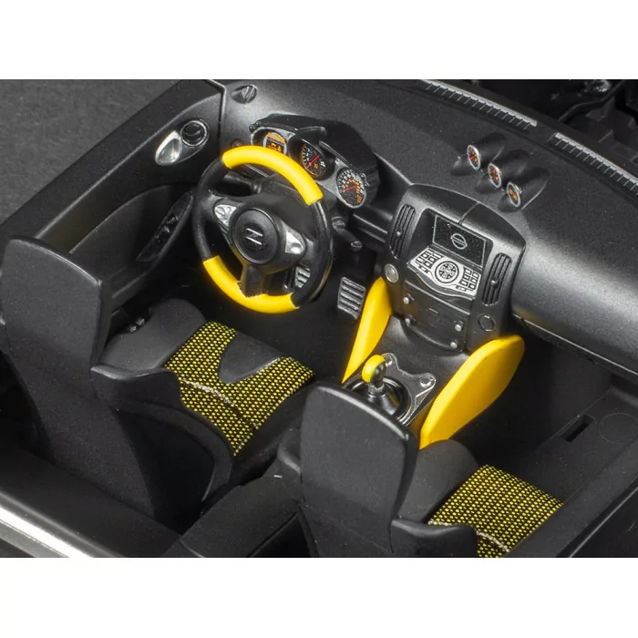 Tamiya 1/24 Nissan 370Z Heritage Edition Car Model Kit