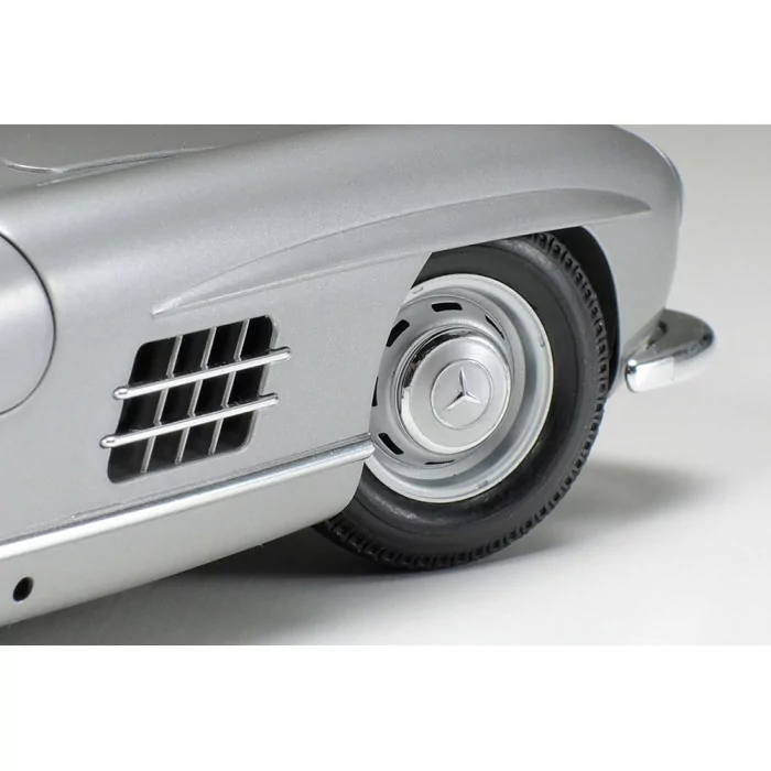 Tamiya 1/24 Mercedes 300sl Car Model Kit