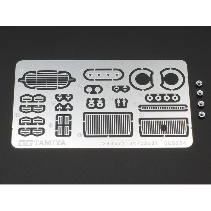 Tamiya 1/24 Lotus Super 7 Series II Car Model Kit