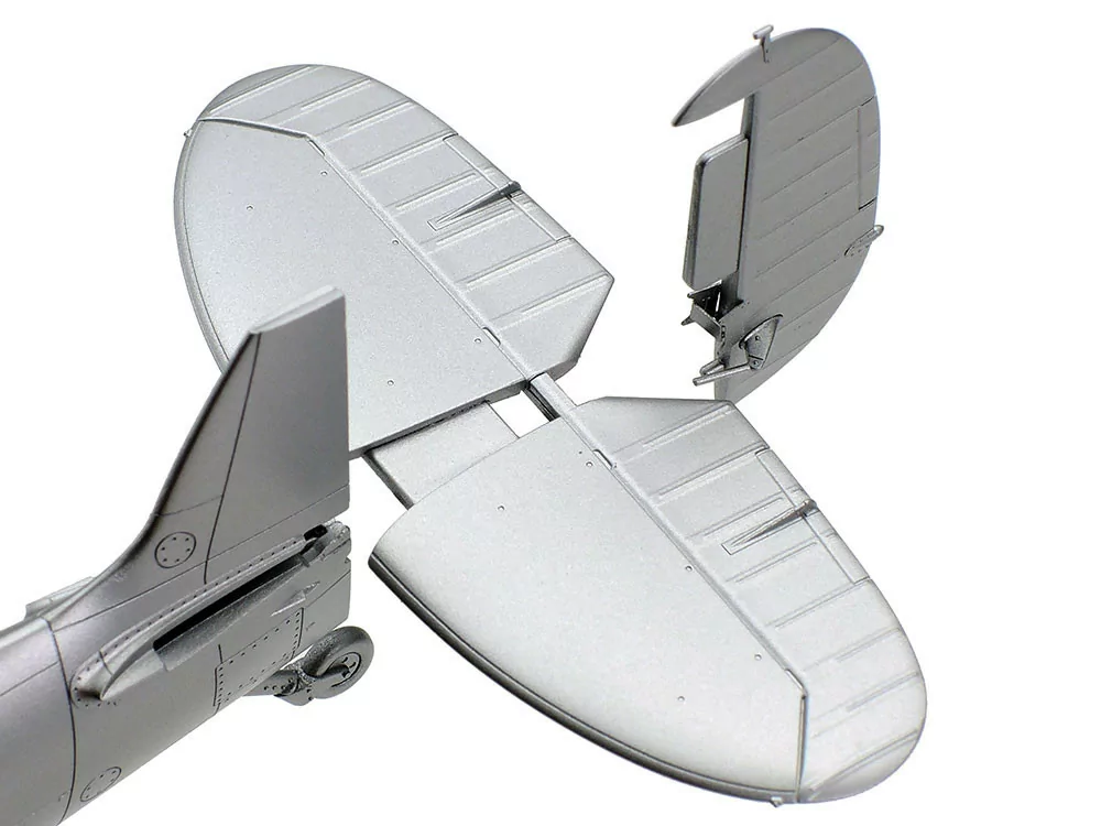 Model Airplane Kits – Build Plastic Scale Aircraft