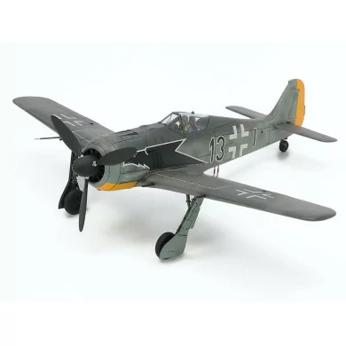 Model Airplane Kits – Build Plastic Scale Aircraft