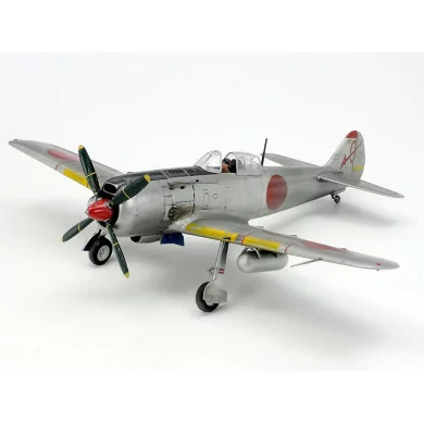 Model Airplane Kits – Build Plastic Scale Aircraft