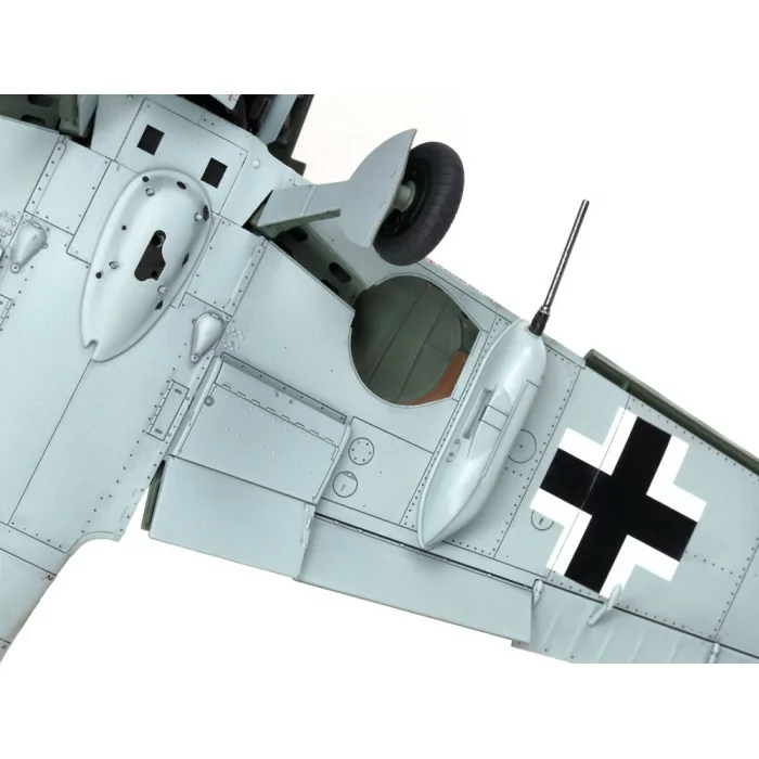 Tamiya 1/48 Messerschmitt Bf 109 G-6 Airplane Model Kit