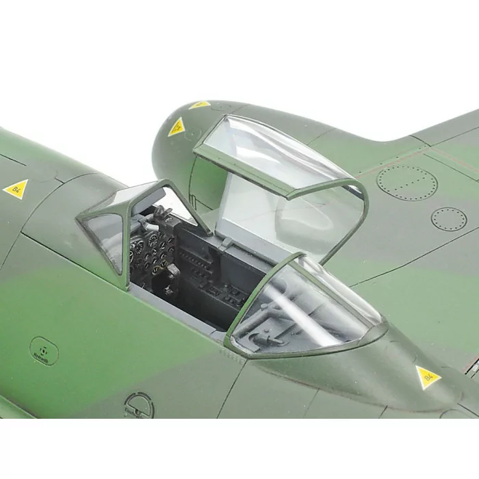 Tamiya 1/48 Messerschmitt Me262 A-La Airplane Model Kit