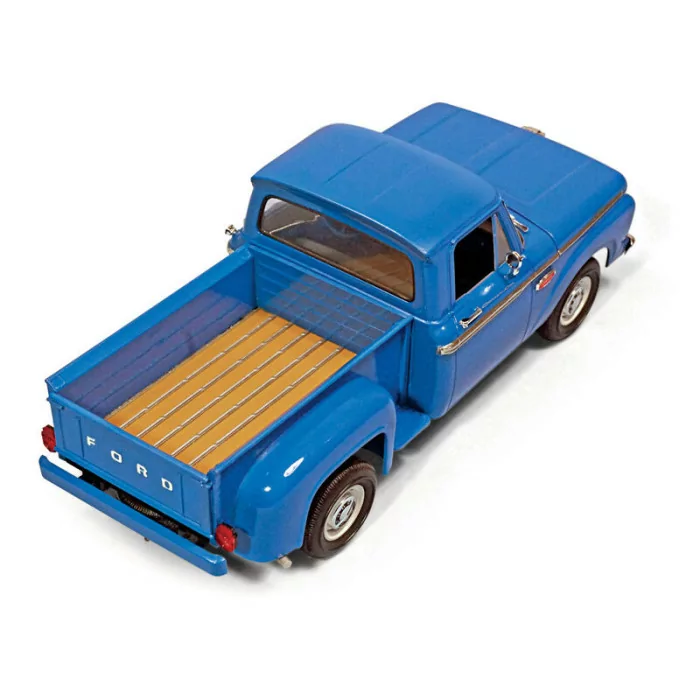 Moebius Models 1/25 Ford F-100 Flareside Pickup Car Model Kit