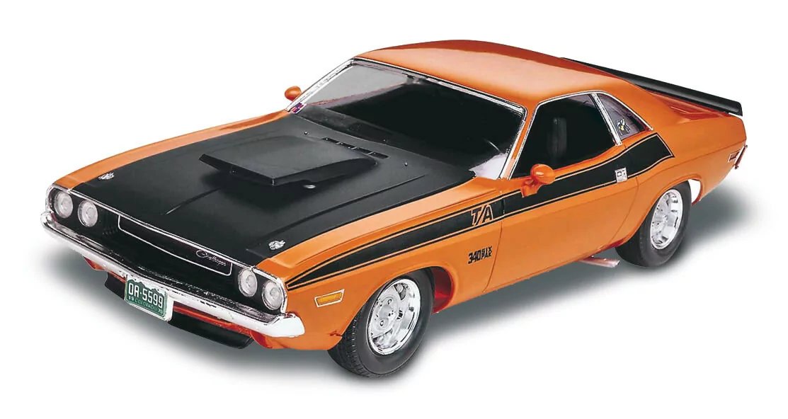 Revell 1/24 Dodge Challenger 2 'n 1 Car Model Kit RMX852596_1