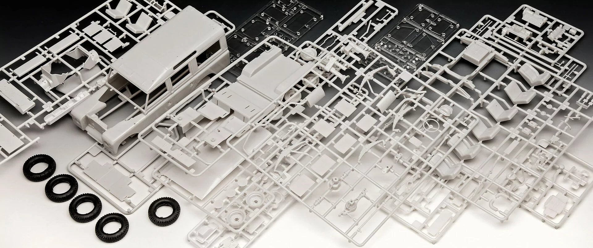 Revell 1/24 Land Rover Series III Car Model Kit RMX854498_7