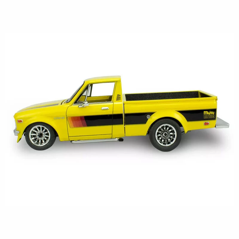 Revell 1/24 Chevy Luv Street Truck Car Model Kit RMX854493_5
