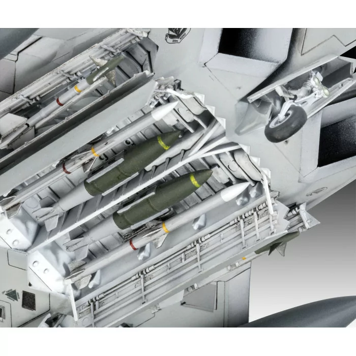 Revell 1/72 F-22 Raptor Airplane Model Kit