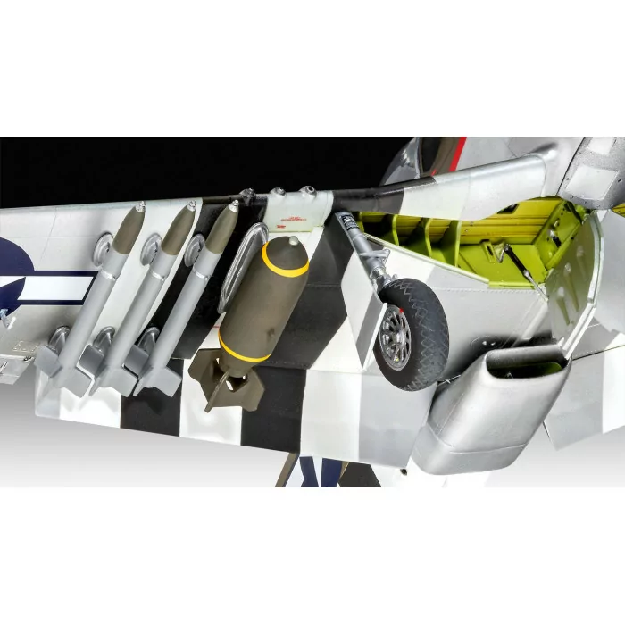 Revell 1/32 P-51d-na Mustang Airplane Model Kit