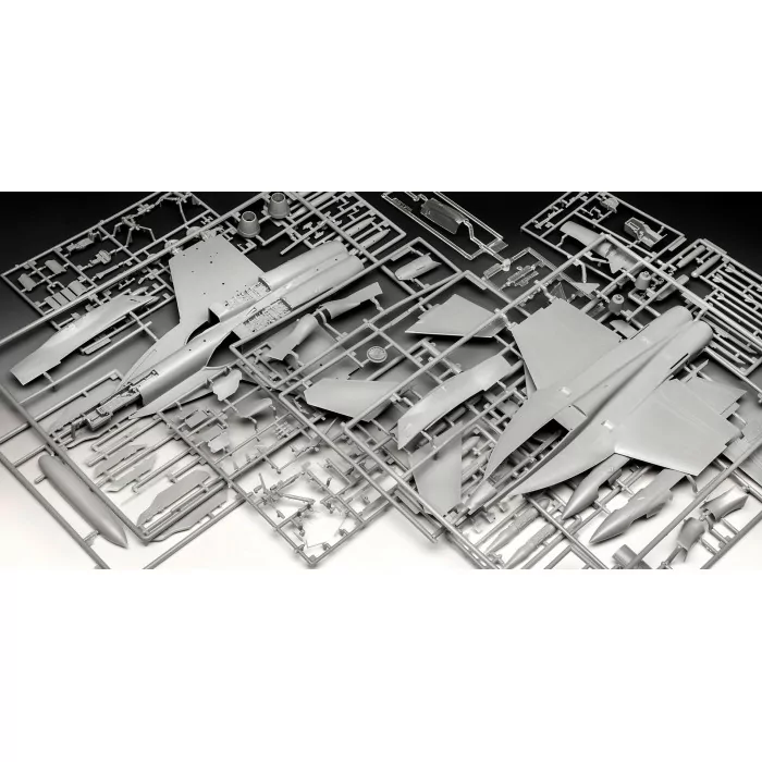 Revell 1/48 F/A18E Super Hornet Top Gun Maverick Airplane Model Kit