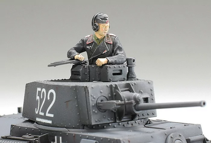 Tamiya 1/35 German Panzer 38(T) Ausf.E/F Tank Model Kit TAM32583_5