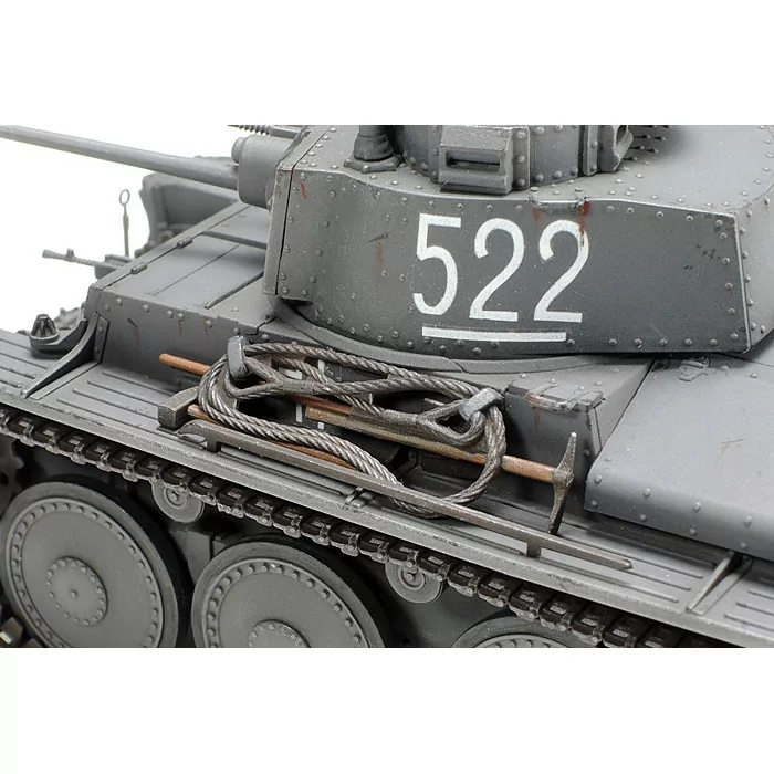 Tamiya 1/35 German Panzer 38(T) Ausf.E/F Tank Model Kit