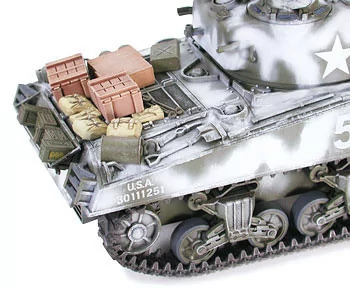 Tamiya 1/35 M4A3 Sherman 105mm Howitzer Tank Model Kit TAM35251_6