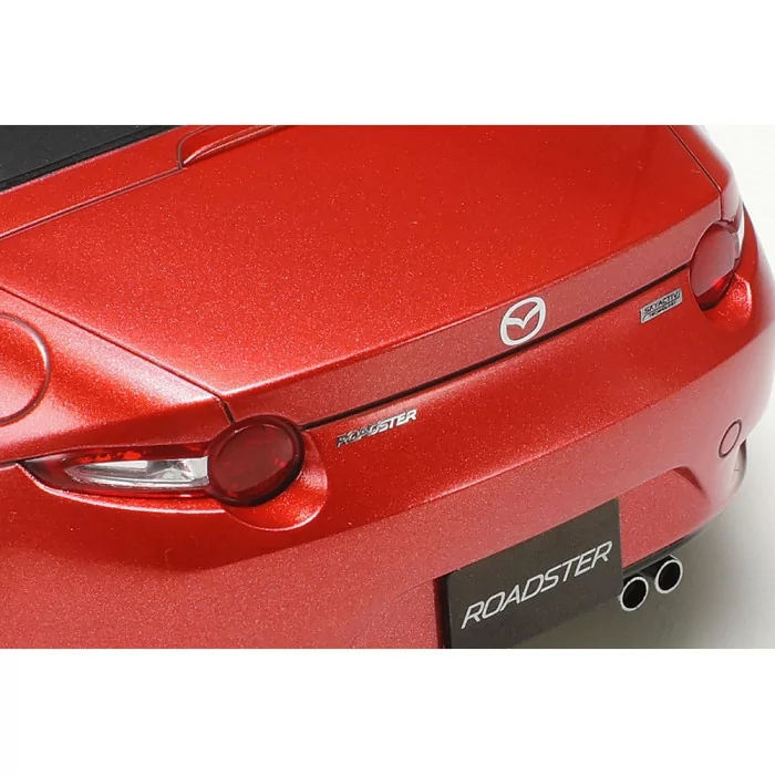 Tamiya 1/24 Mazda MX- 5 Car Model Kit