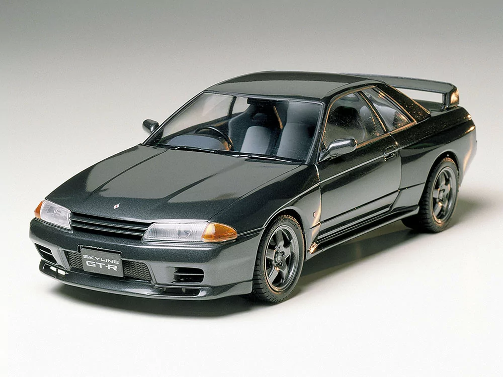 Tamiya 1/24 Nissan Skyline GTR Car Model Kit TAM24090_1