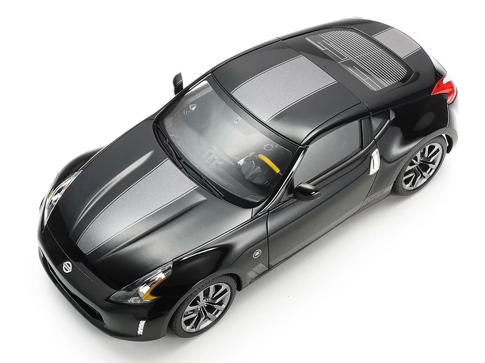 Tamiya 1/24 Nissan 370Z Heritage Edition Car Model Kit TAM24348_5