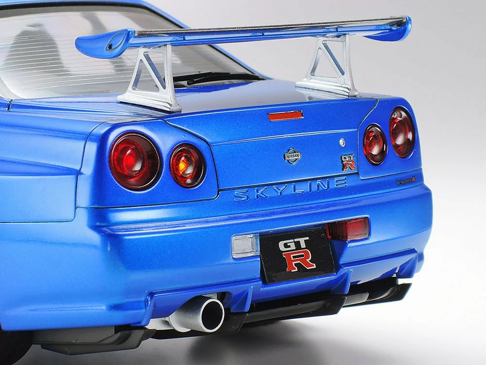 Tamiya 1/24 Skyline GT-R V Spec Car Model Kit TAM24258_5