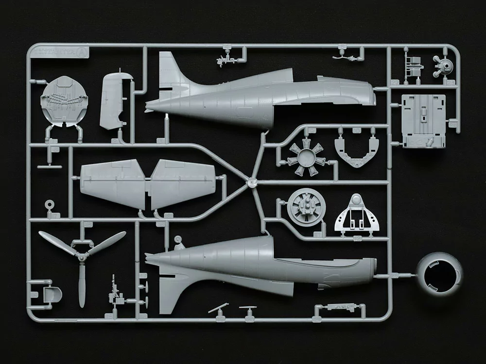 Model Airplane Kits – Build Plastic Scale Aircraft