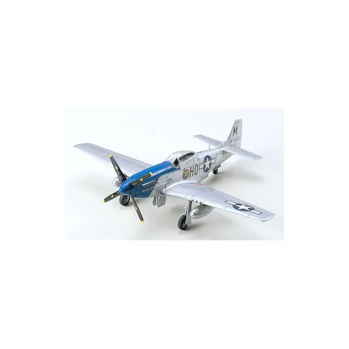 Tamiya 1/72 P51D Mustang Airplane Model Kit