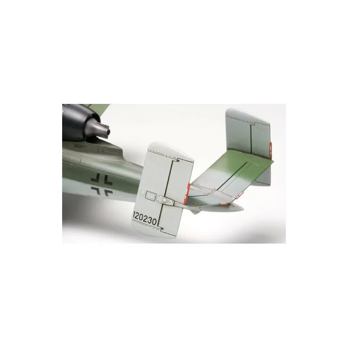 Tamiya 1/48 Heinkel He162A2 Salamandr Airplane Model Kit