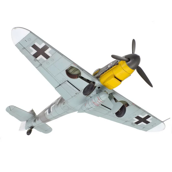Tamiya 1/72 Messerschmitt Bf109 G-6 Airplane Model Kit