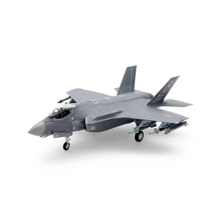 Tamiya 1/48 F-35A Lockheed Martin Lighting II Model Kit
