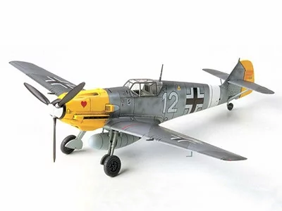 Tamiya 1/72 Messerschmitt Bf109 E-4/7 Airplane Model Kit TAM60755_1