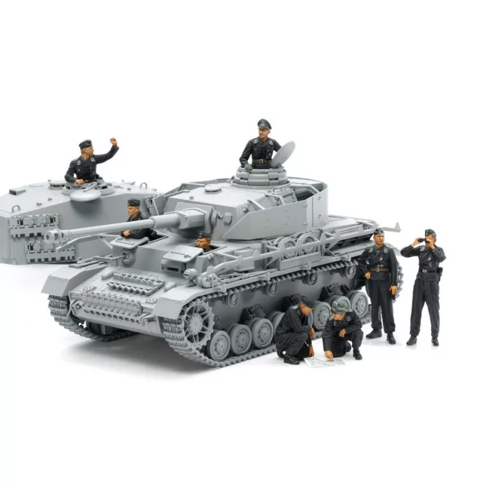 Tamiya 1/35 Wehrmacht Tank Crew Figure Model Kit