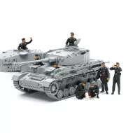 Tamiya 1/35 Wehrmacht Tank Crew Figure Model Kit