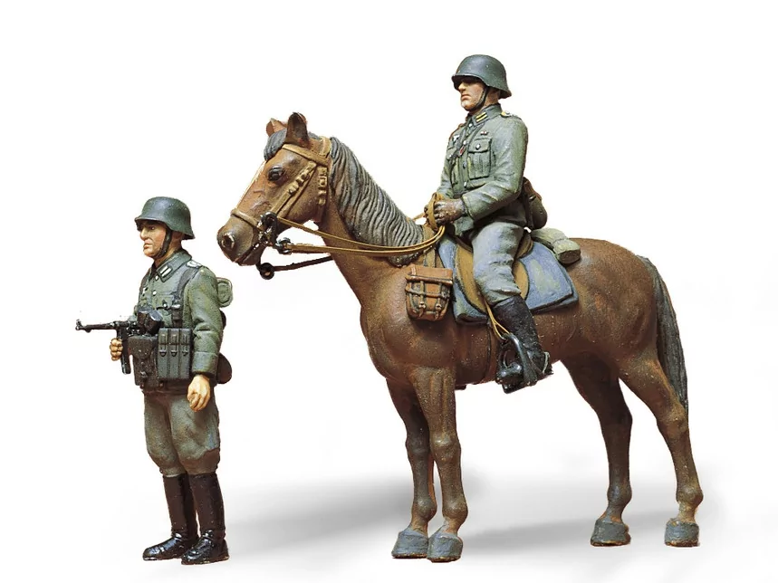 1/35 Military Figures & Infantry