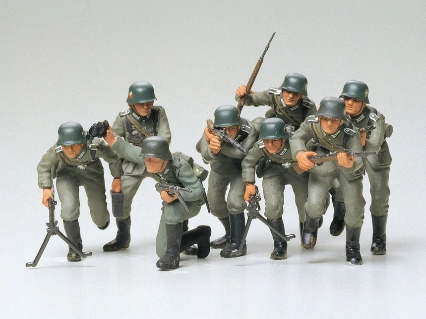 1/35 Military Figures & Infantry