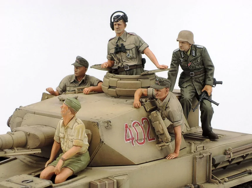 Tamiya 1/35 German Panzerkampfwagen IV Tank Model Kit TAM25208_3