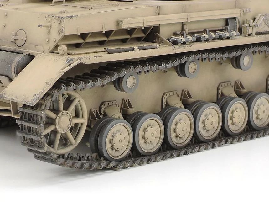 Tamiya 1/35 German Panzerkampfwagen IV Tank Model Kit TAM25208_6
