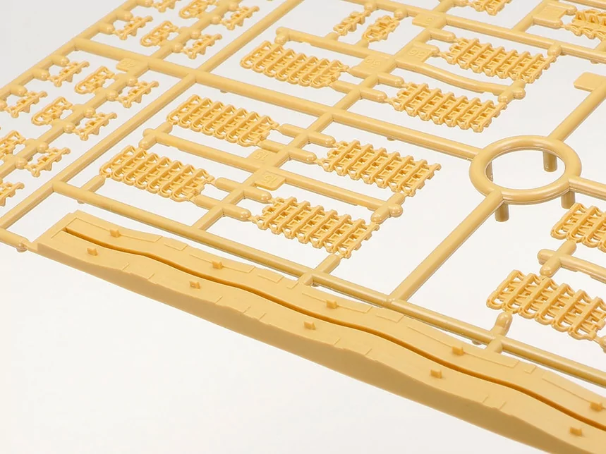 Tamiya 1/35 German Panzerkampfwagen IV Tank Model Kit TAM25208_7