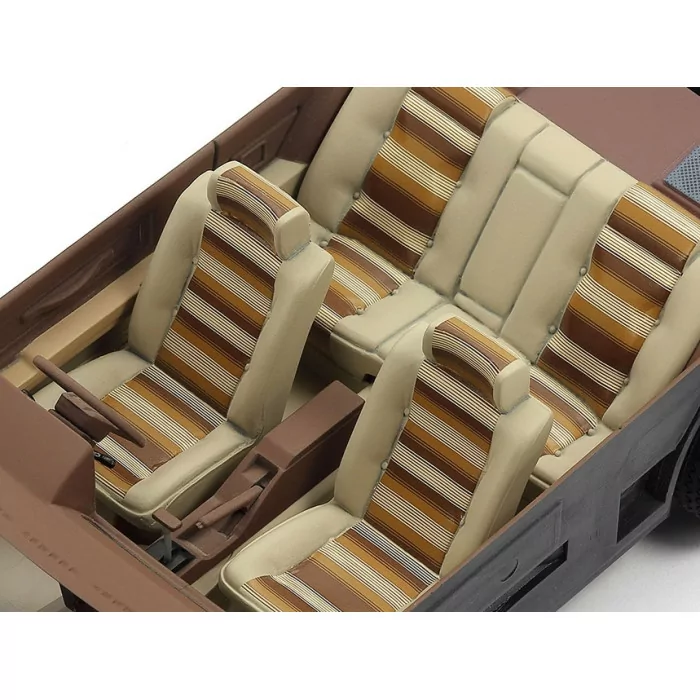 Tamiya 1/24 Toyota Soarer 2000VR-Turbo Car Model Kit